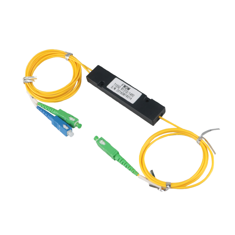 保偏微光学波片型波分复用器